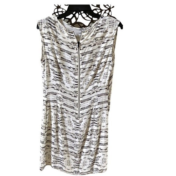 Dagmar Printed Black and White Dress Side Ruching Details 34 US Small or 4 - Picture 12 of 14